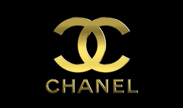 Złote logo Chanel
